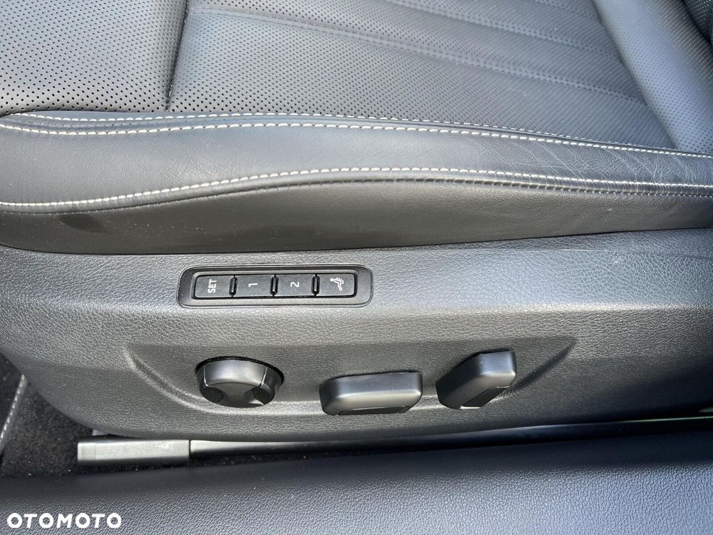 Skoda Superb 2.0 TSI L&K DSG - 38
