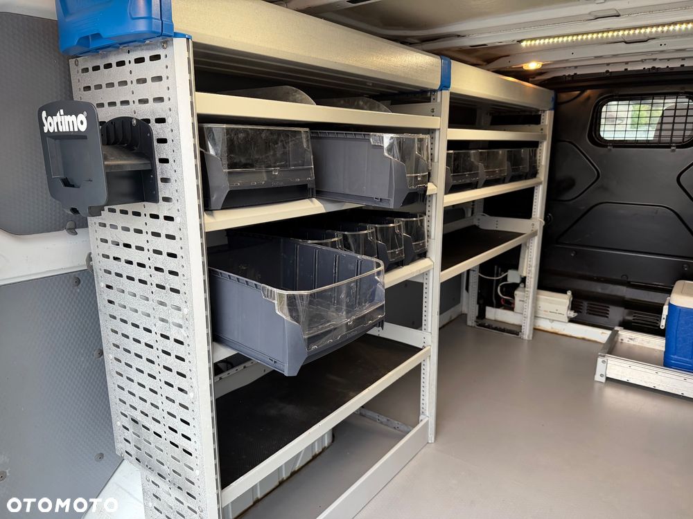 Ford Transit Custom - 19