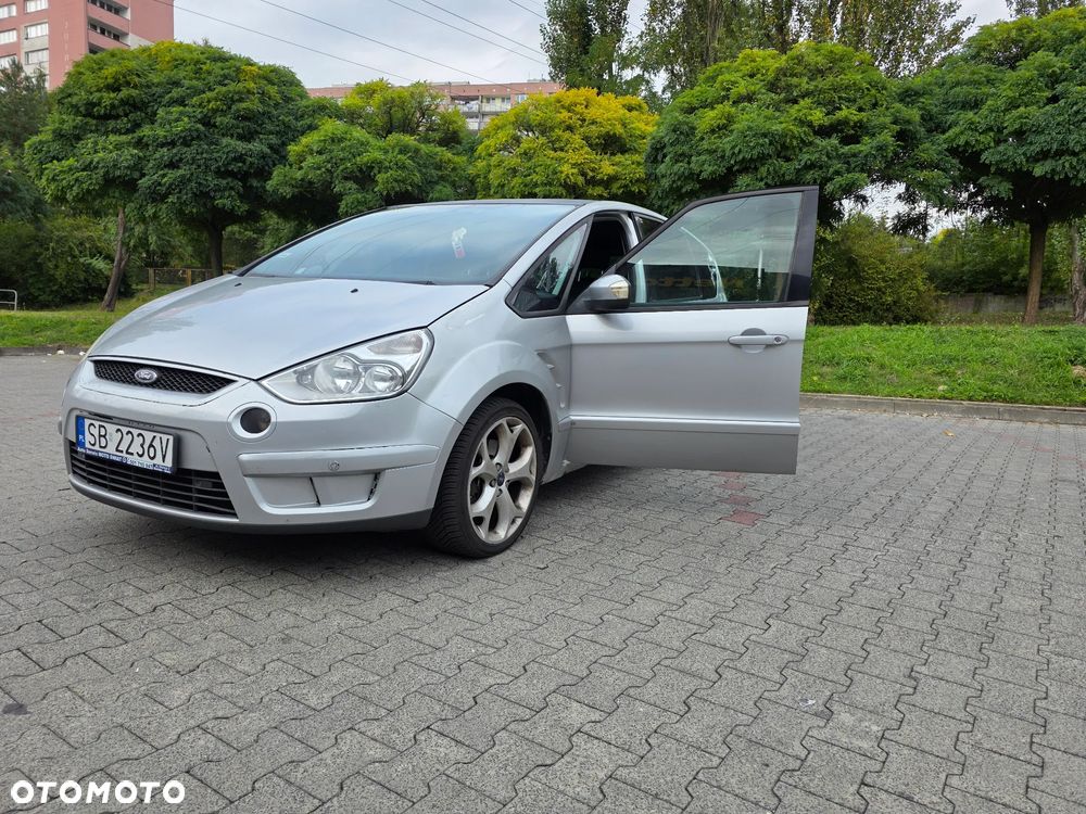 Ford S-Max - 10