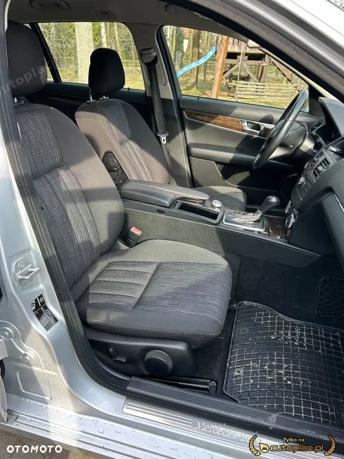 Mercedes-Benz Klasa C 180 Kompressor Automatik BlueEFFICIENCY Special Edition - 4