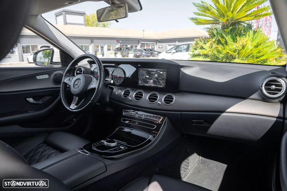 Mercedes-Benz E 220 - 19