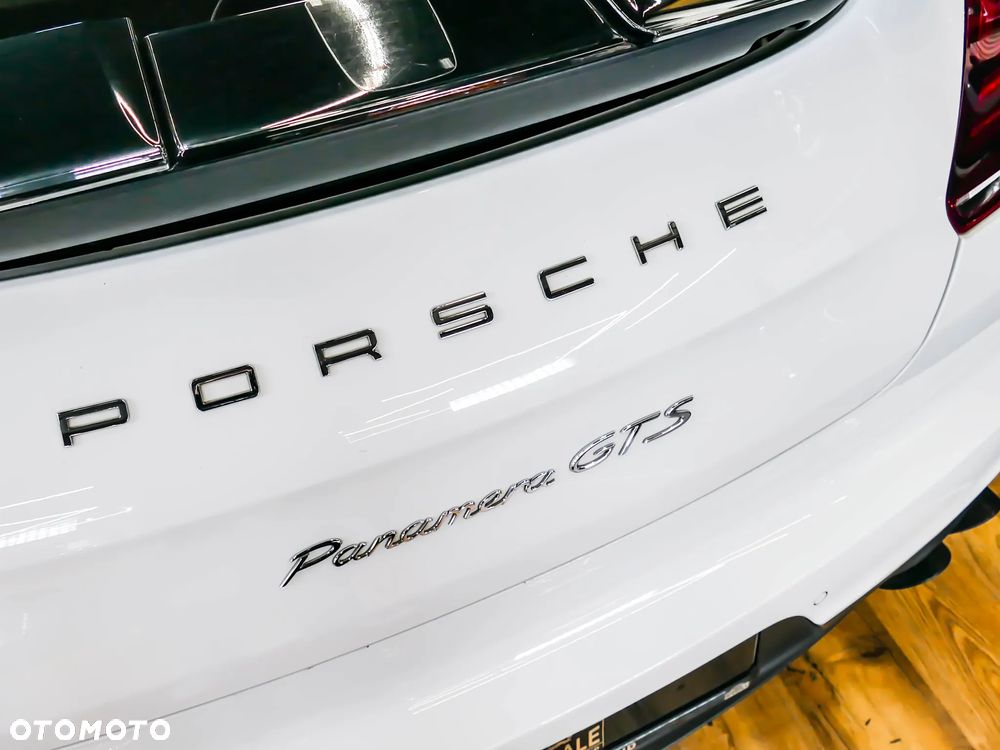 Porsche Panamera GTS - 30