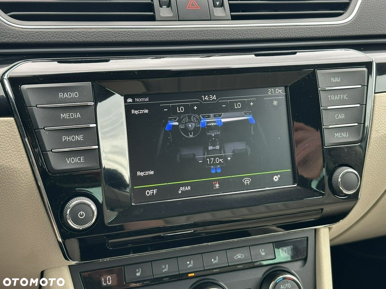 Skoda Superb Combi 2.0 TDI DSG L&K - 24