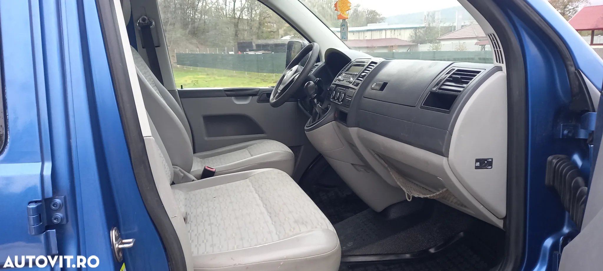 Volkswagen Transporter - 4