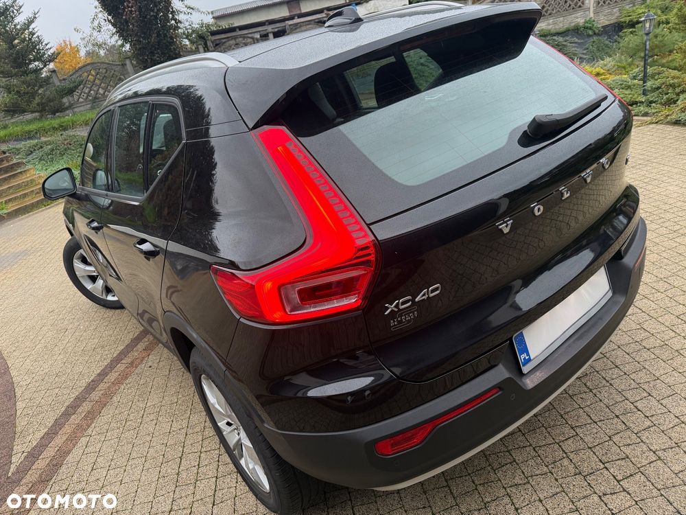 Volvo XC 40 T3 Geartronic Momentum Pro - 8
