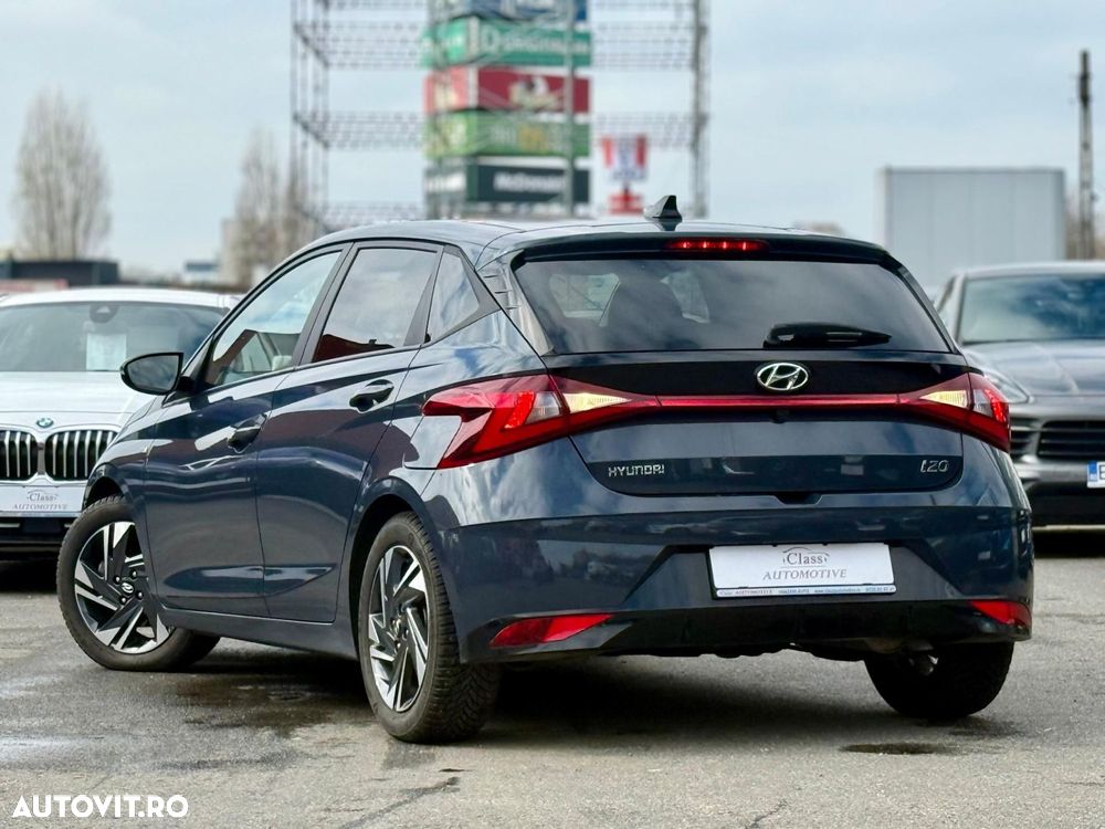 Hyundai i20 - 13