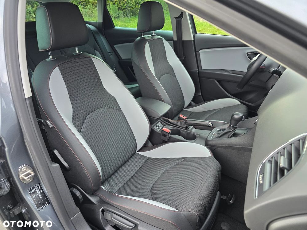 Seat Leon 2.0 TDI DPF Start&Stop DSG FR - 28