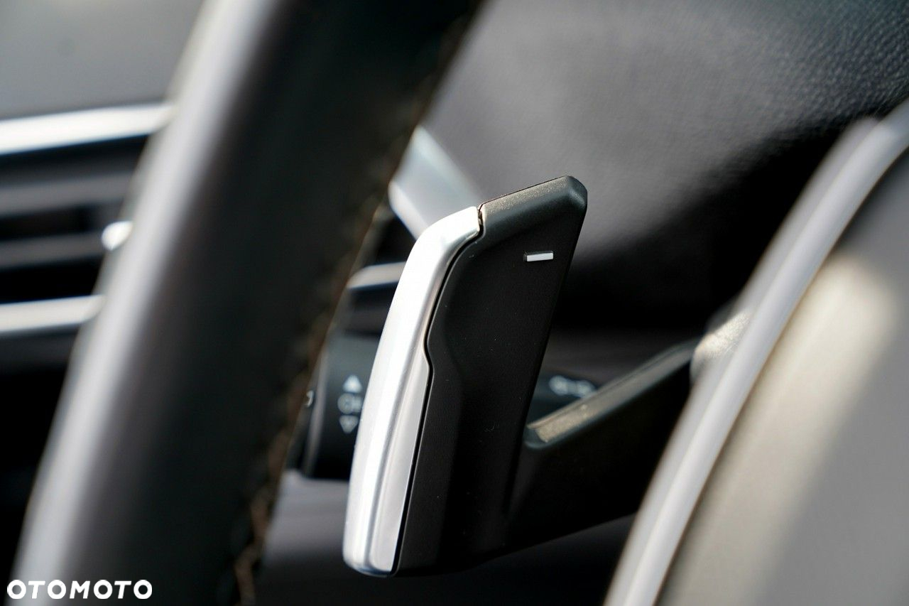 Peugeot 5008 - 31