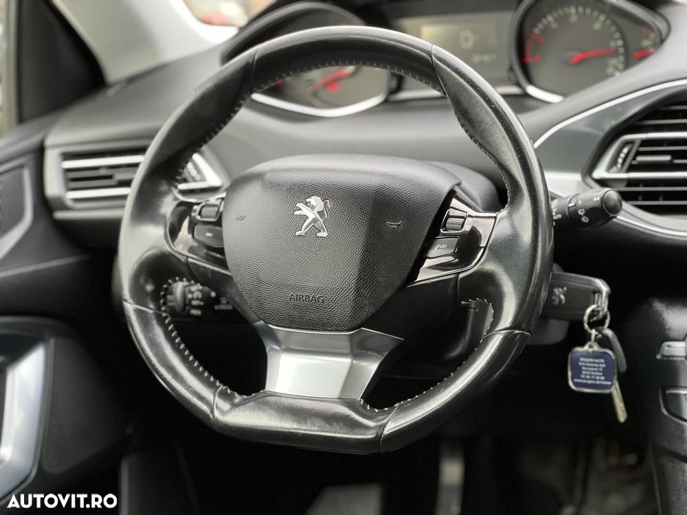Peugeot 308 1.6 HDI FAP Acces - 24