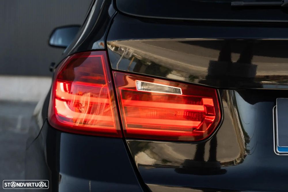 BMW 318 d Auto Line Sport - 35