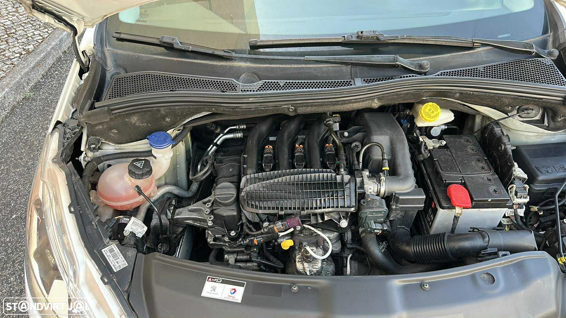 Peugeot 208 1.2 PureTech Style - 21