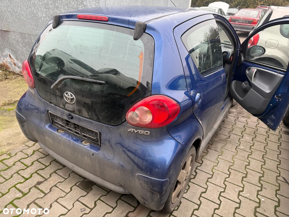 Toyota Aygo 1.4D Maska Drzwi Zderzak Lusterko Lampa Reflektor - 2