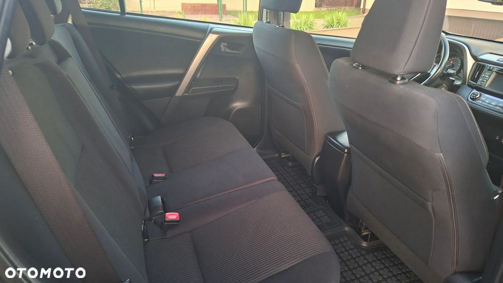 Toyota RAV4 2.0 D-4D Premium - 11