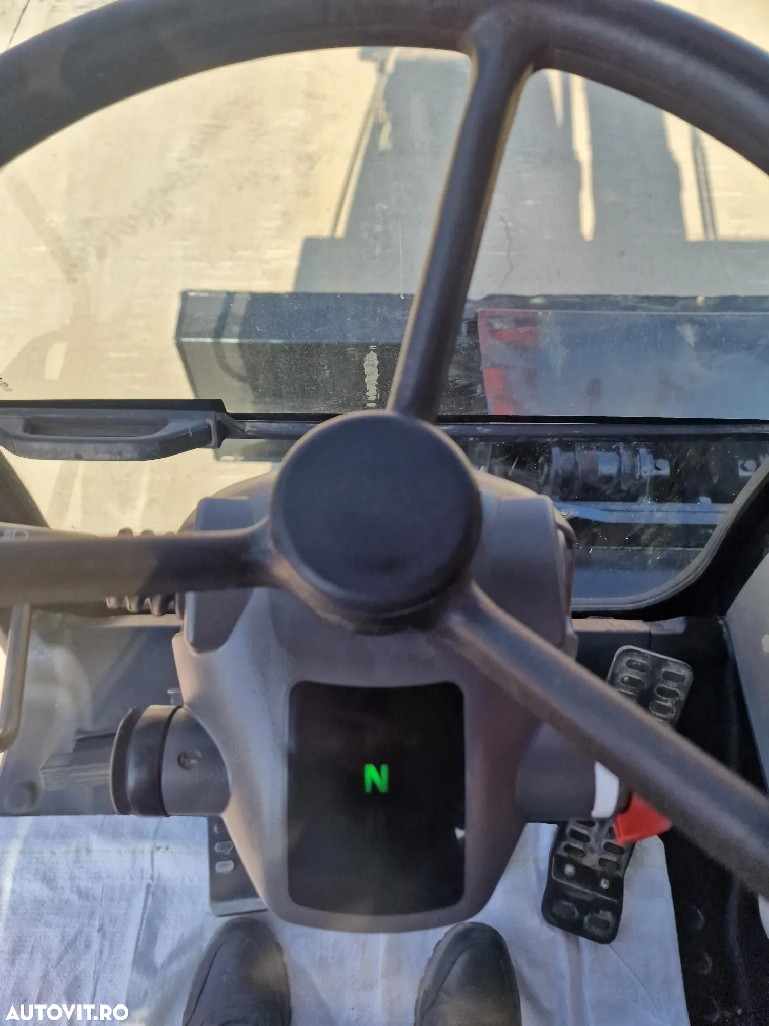 Hitachi EXCAVATOR PE ROTI, 3 brate excavare, LAMA+CALE, cupa NOUA 1,2m latime, Masa operationala 17,2t, Inst picon, A doua inst hidr, 2018, 2.993h, hidraulica HITACHI, anv noi, posibilitate leaisng 3 ani, PROMOTIE 99.900 EUR+Tva - 16