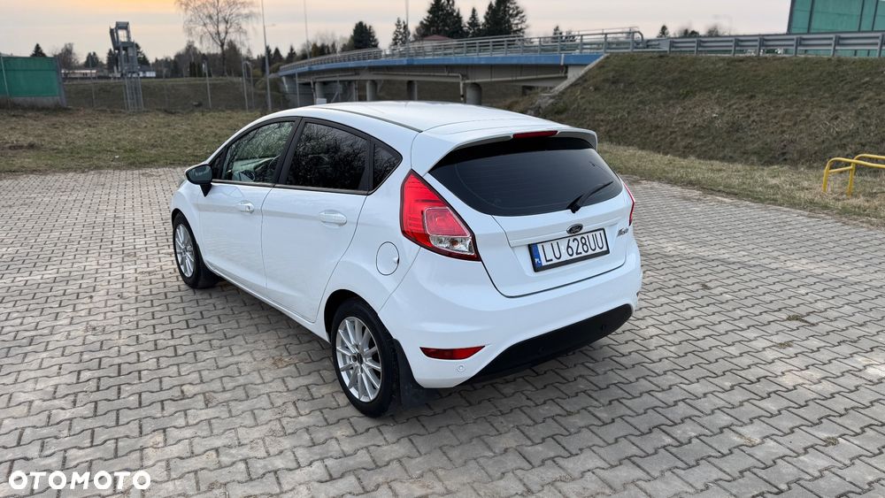 Ford Fiesta - 10