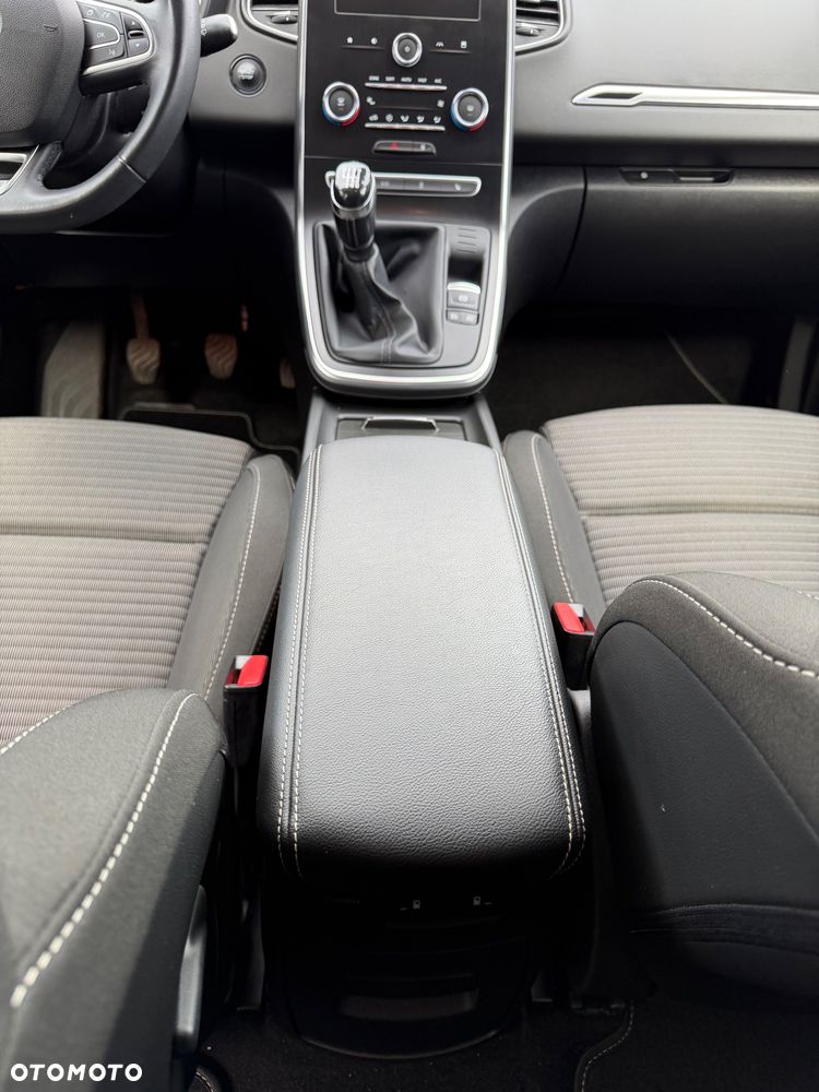 Renault Scenic - 23