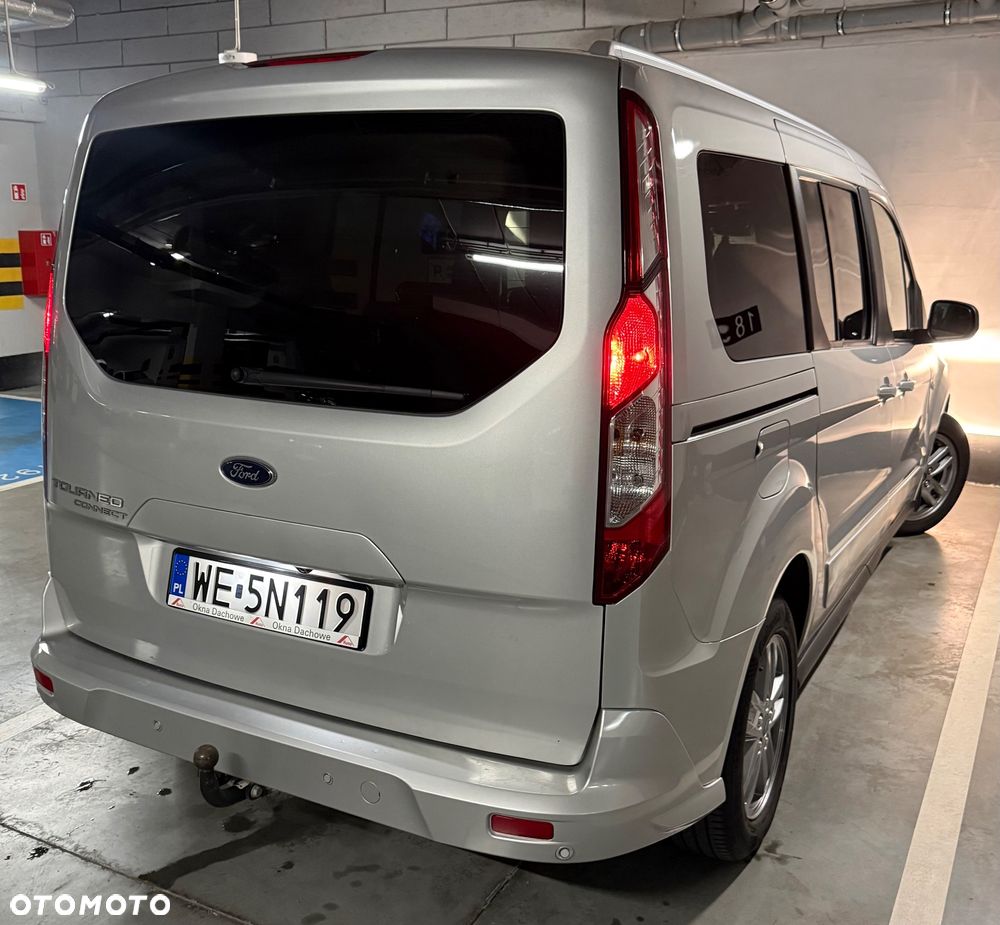 Ford Tourneo Connect Grand - 12