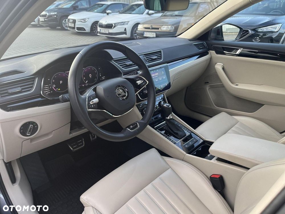 Skoda Superb 2.0 TSI 4x4 L&K DSG - 10