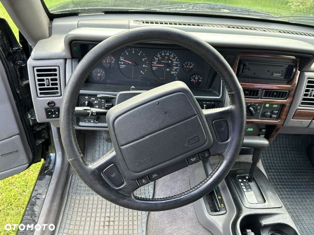 Jeep Grand Cherokee 5.2 Limited - 7