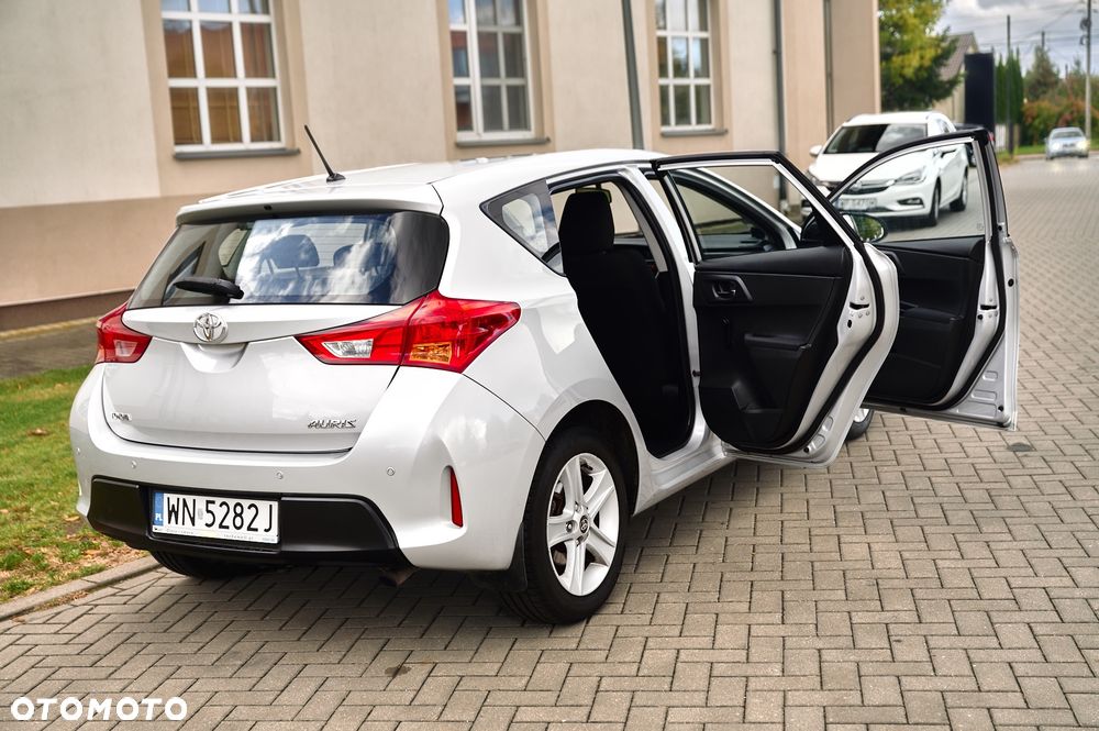 Toyota Auris 1.6 Dynamic - 26