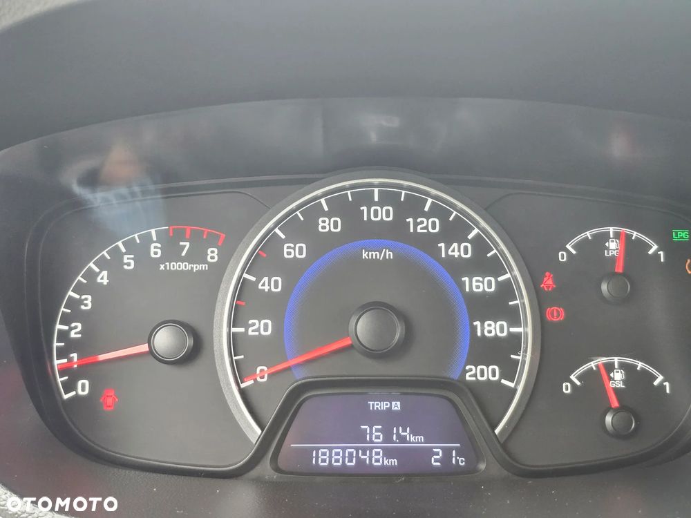 Hyundai i10 1.1 Classic + - 20