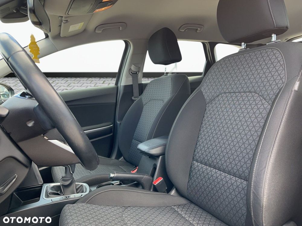Kia Ceed - 12