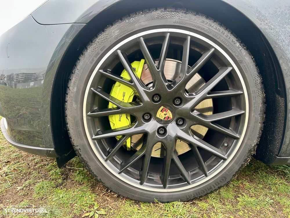 Porsche Panamera Sport Turismo 4 E-Hybrid - 5