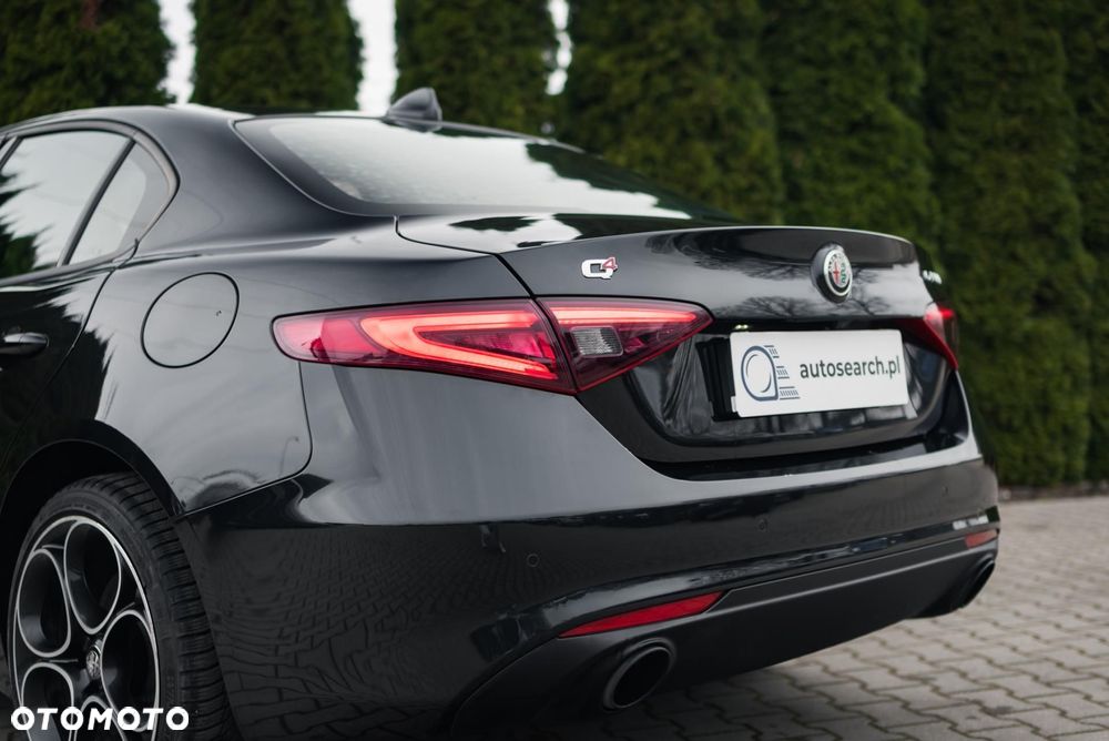 Alfa Romeo Giulia - 38