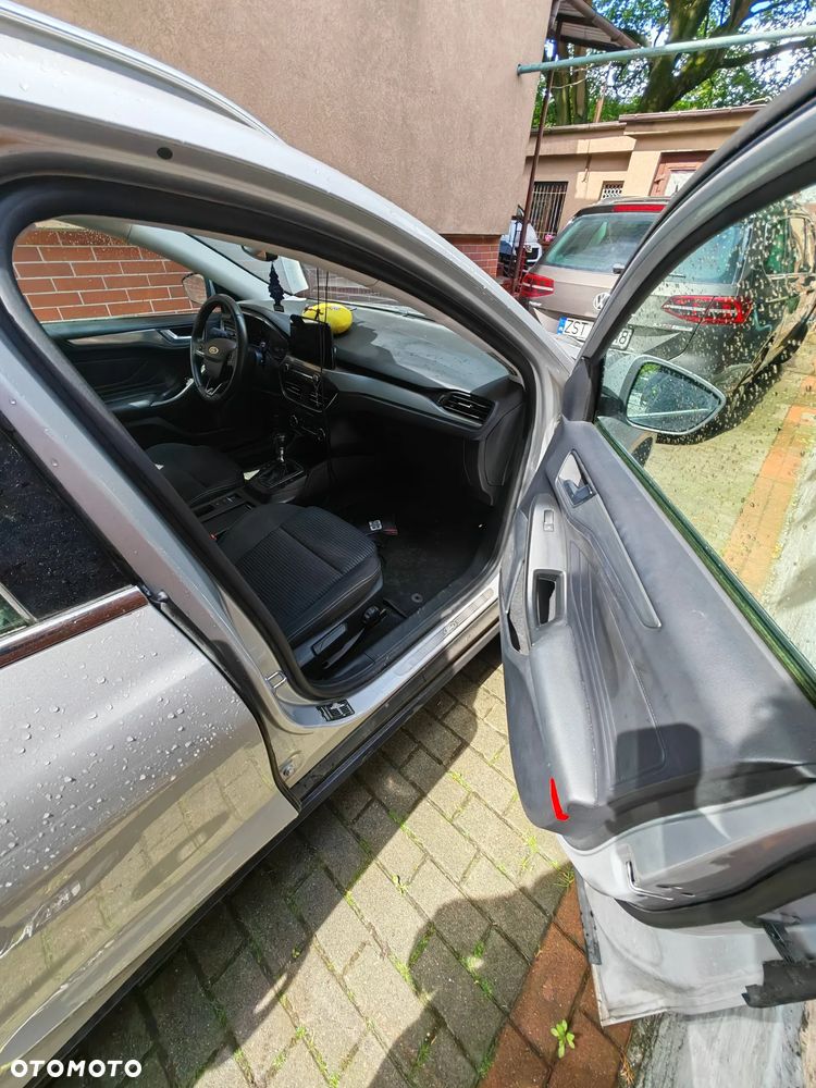 Ford Focus 2.0 EcoBlue Titanium - 13