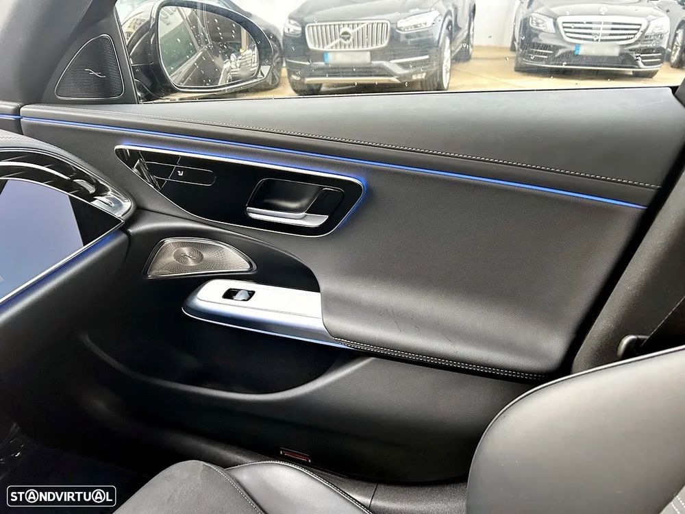 Mercedes-Benz E 300 e AMG Line - 20