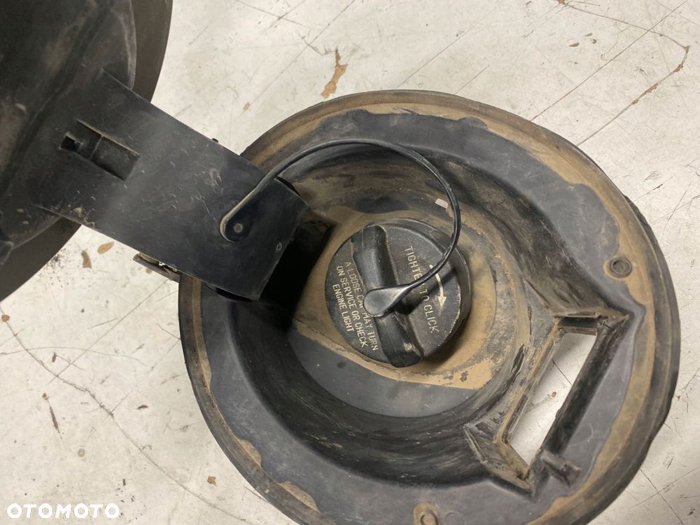 klapka wlew paliwa jeep cherokee kl 14-18 - 2