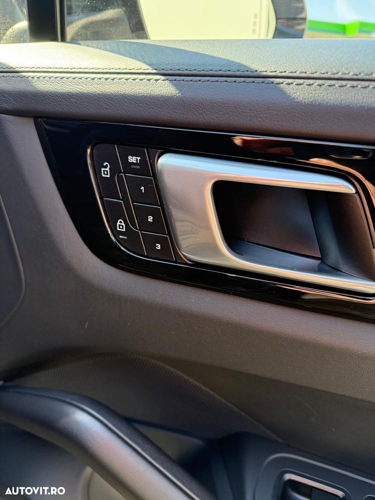 Porsche Cayenne S Tiptronic S - 10