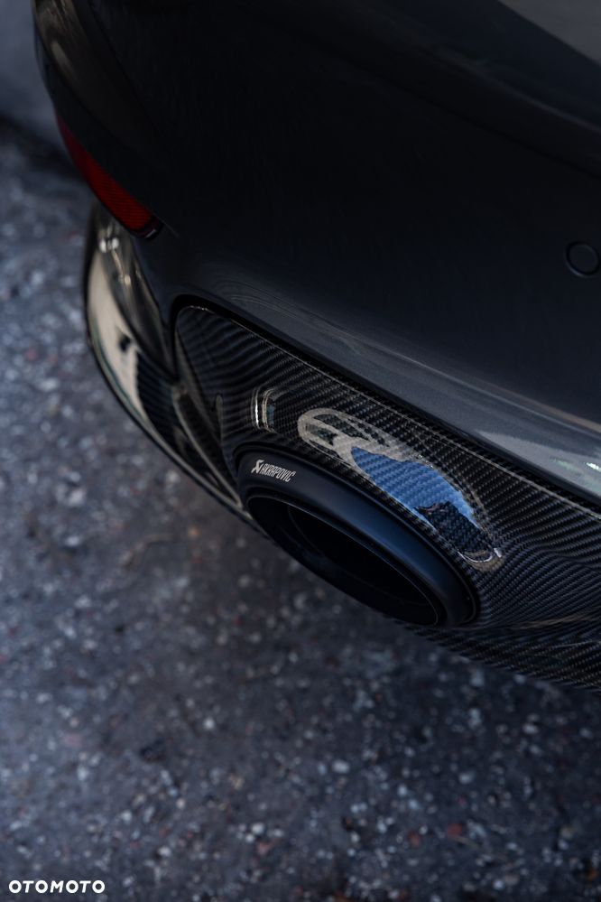 Porsche 911 Turbo S - 17