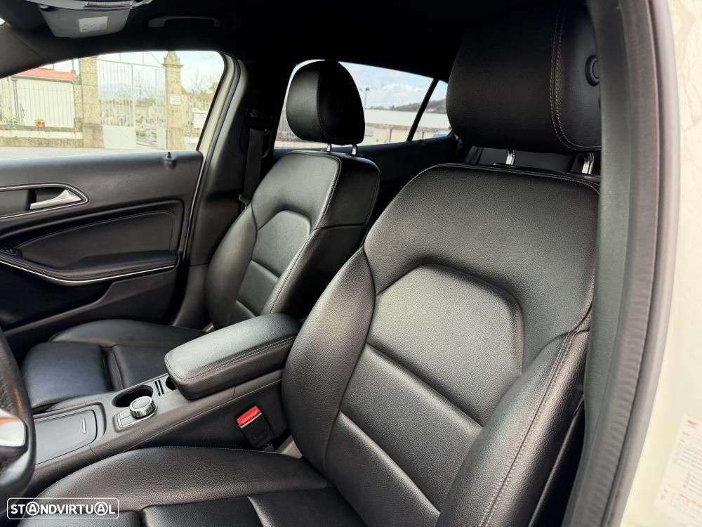 Mercedes-Benz GLA 180 d 7G-DCT Urban - 10