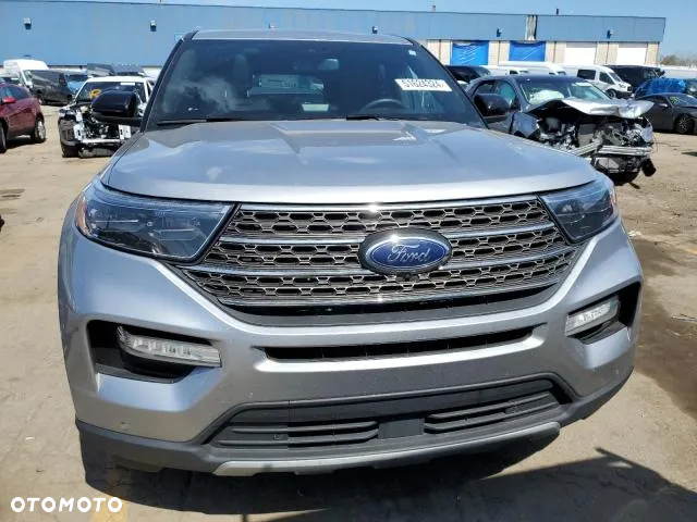 Ford Explorer - 5