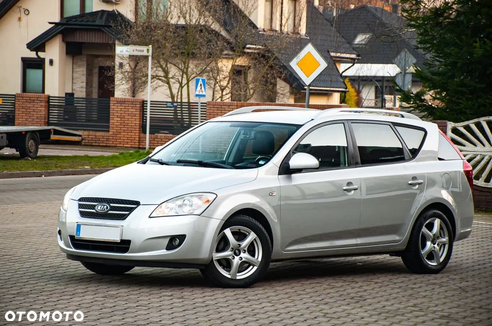 Kia Ceed 1.4 CVVT LX - 28