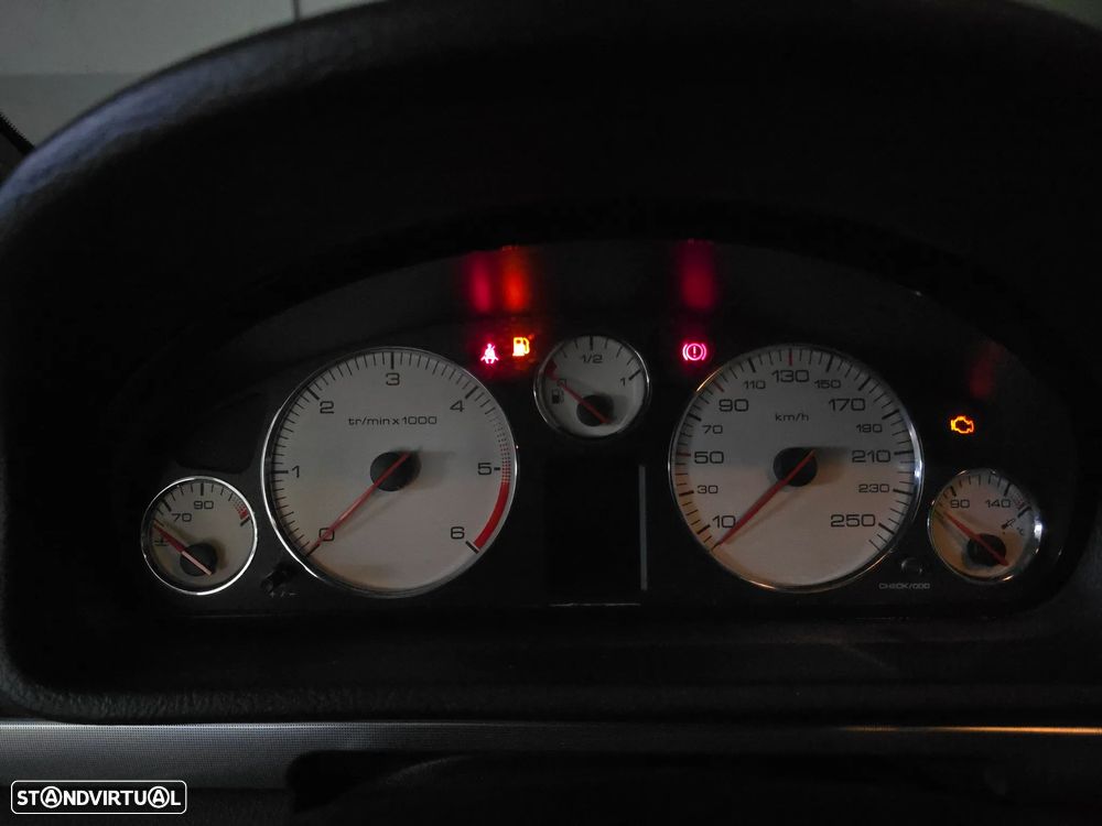 Peugeot 407 1.6 HDi Executive - 26