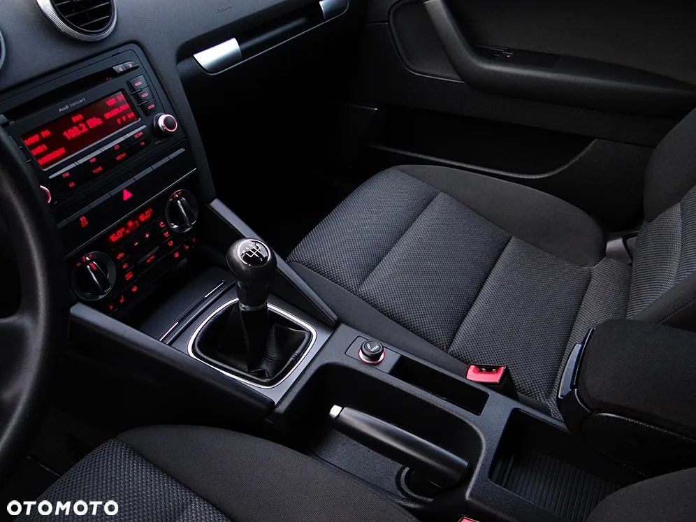 Audi A3 Sportback 1.6 Ambition - 34