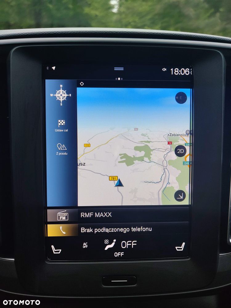 Volvo XC 40 T2 Momentum - 14