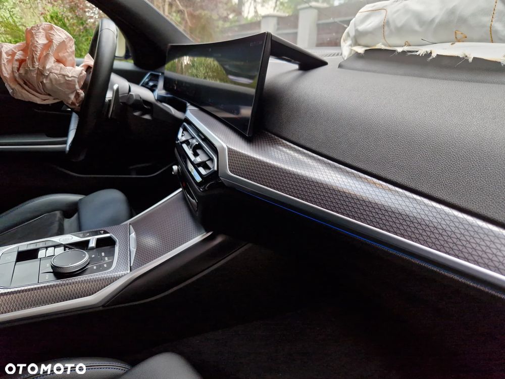 BMW Seria 3 318i M Sport - 16
