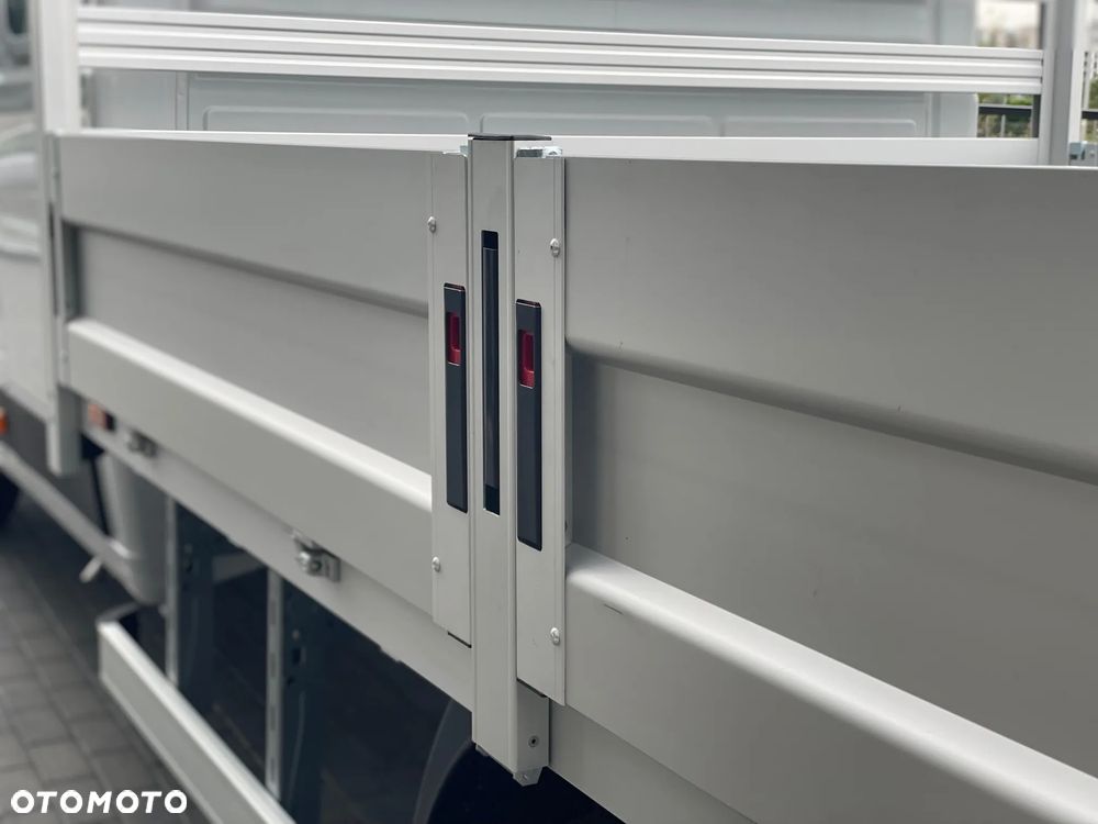 Toyota Proace MAX - 17