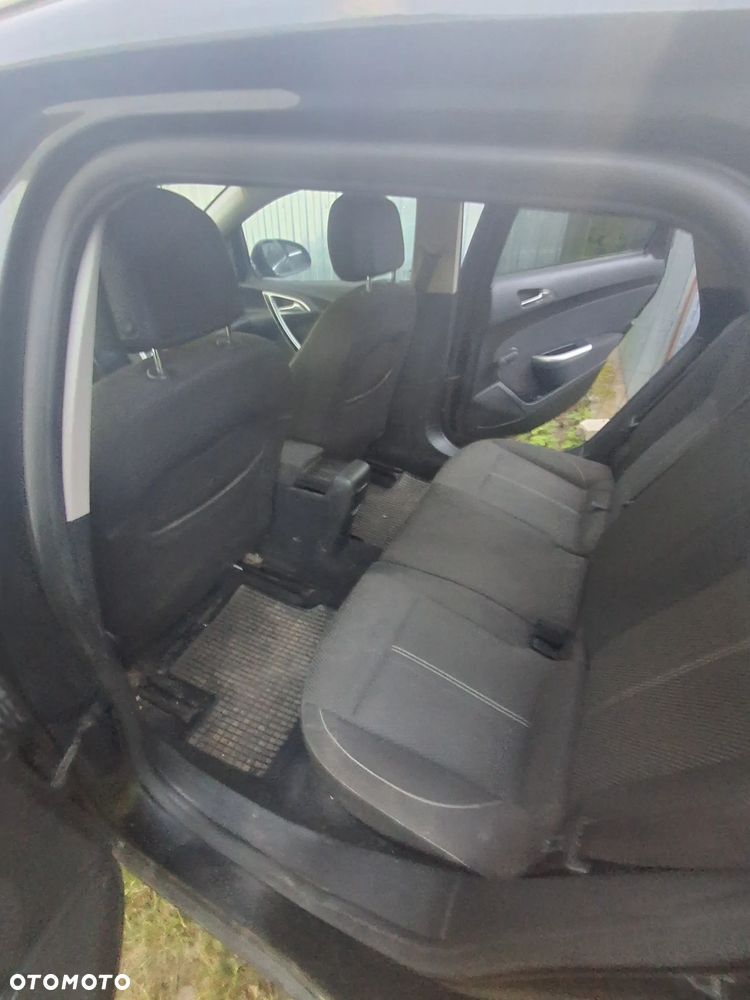 Opel Astra 1.4 Turbo Cosmo - 21