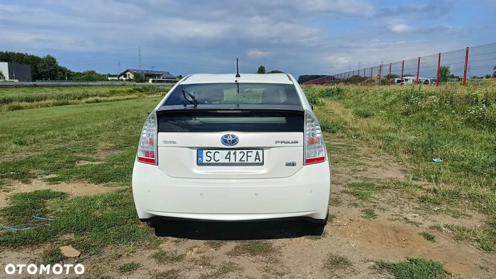 Toyota Prius - 3