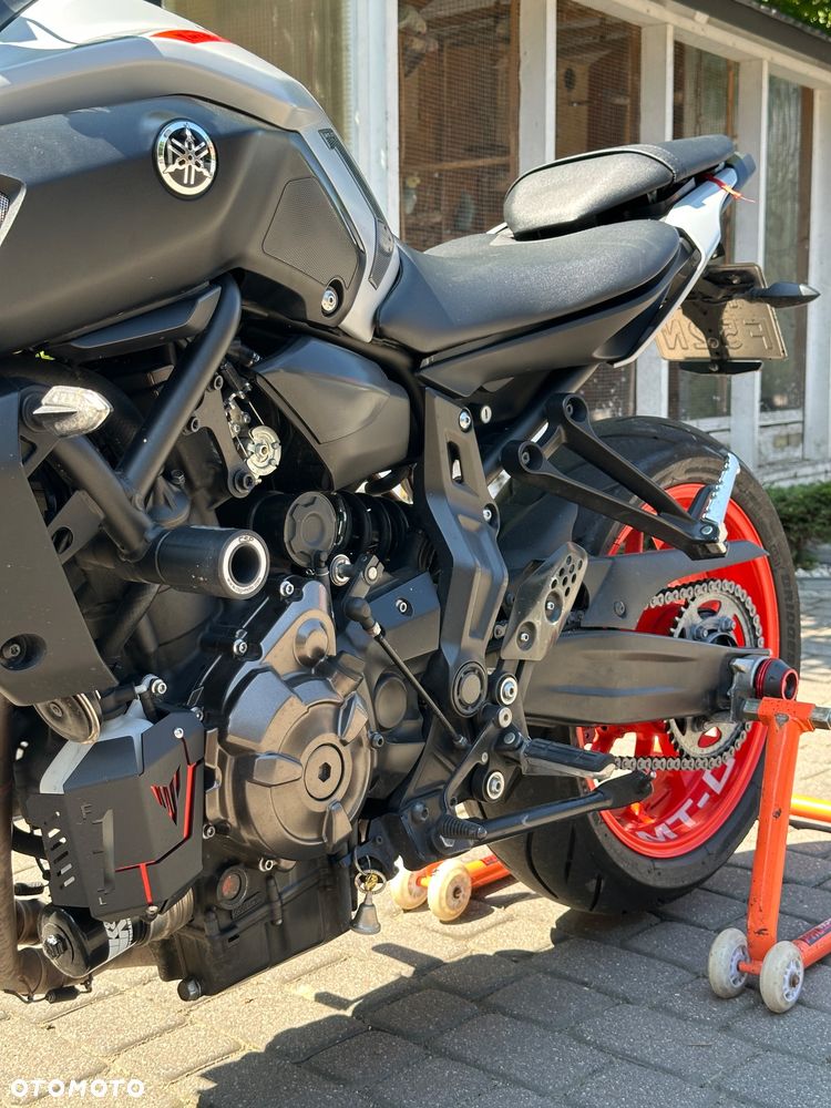 Yamaha MT - 19