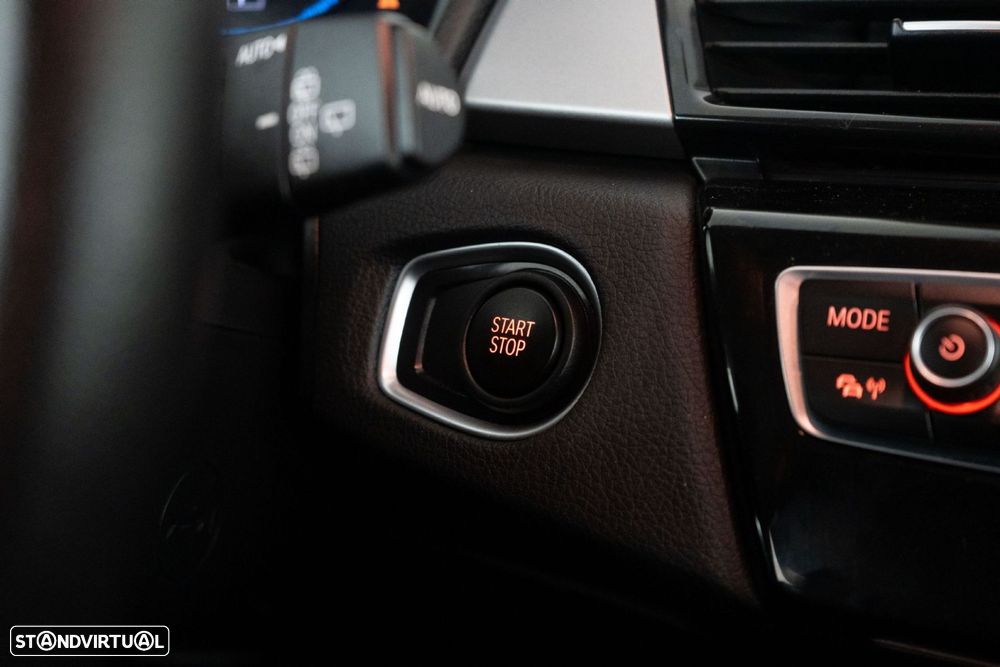 BMW 225xe Active Tourer Advantage - 21