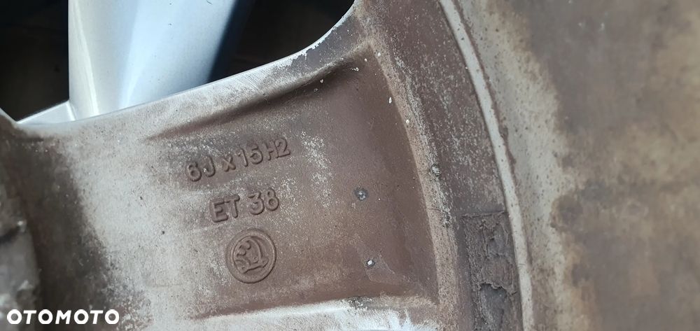 Alufelgi alusy z oponami 5x100 185/60 R15 Skoda Rapid 5JA601025 - 16