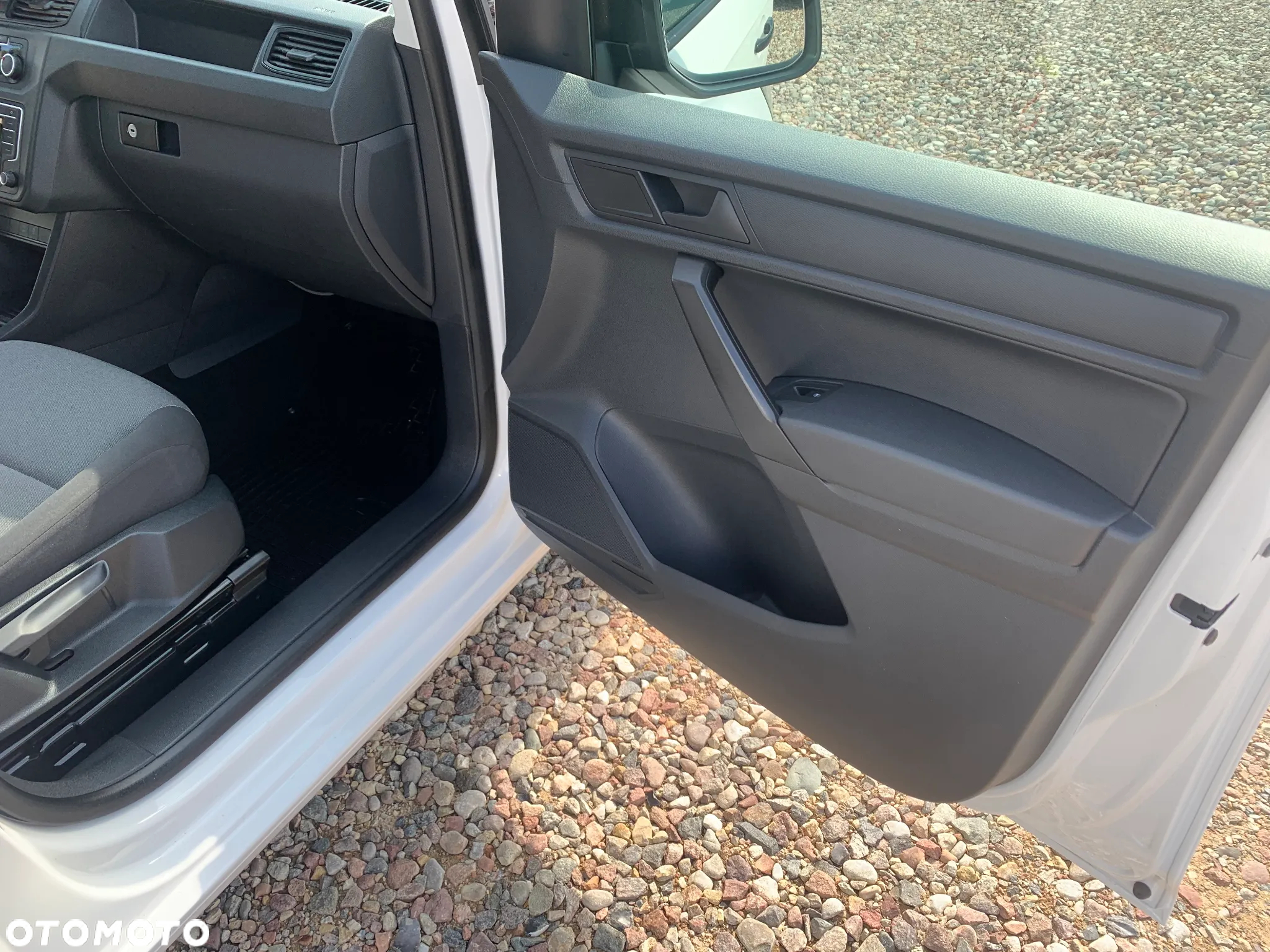 Volkswagen CADDY 2.0TDI 102KM SALON POLSKA SERWISOWANY W ASO VW BARDZO ZADBANY JEDEN WŁAŚCICIEL JAK NOWY - 21