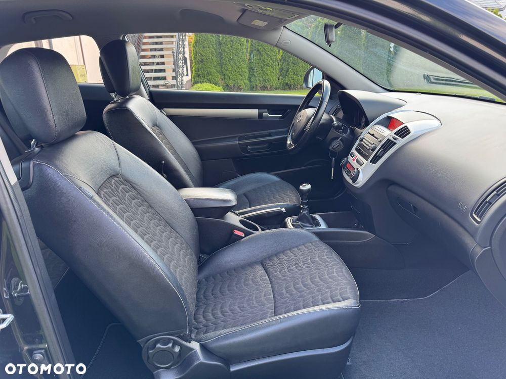 Kia ProCeed 1.6 CVVT LX - 15