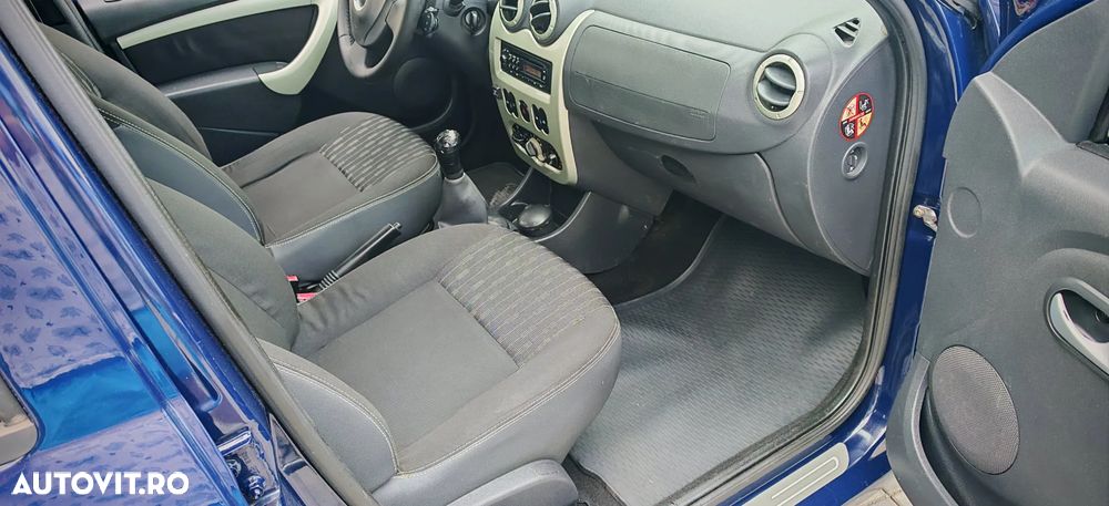 Dacia Logan 1.6 MPI Laureate - 7