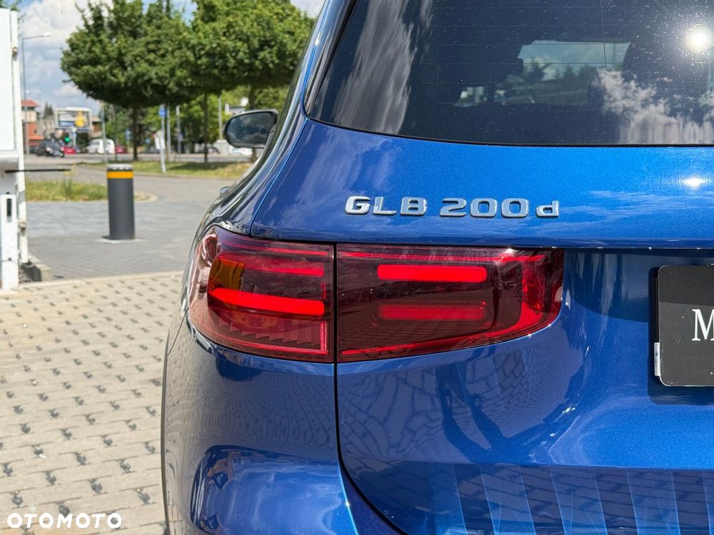 Mercedes-Benz GLB 200 d AMG Line 8G-DCT - 14